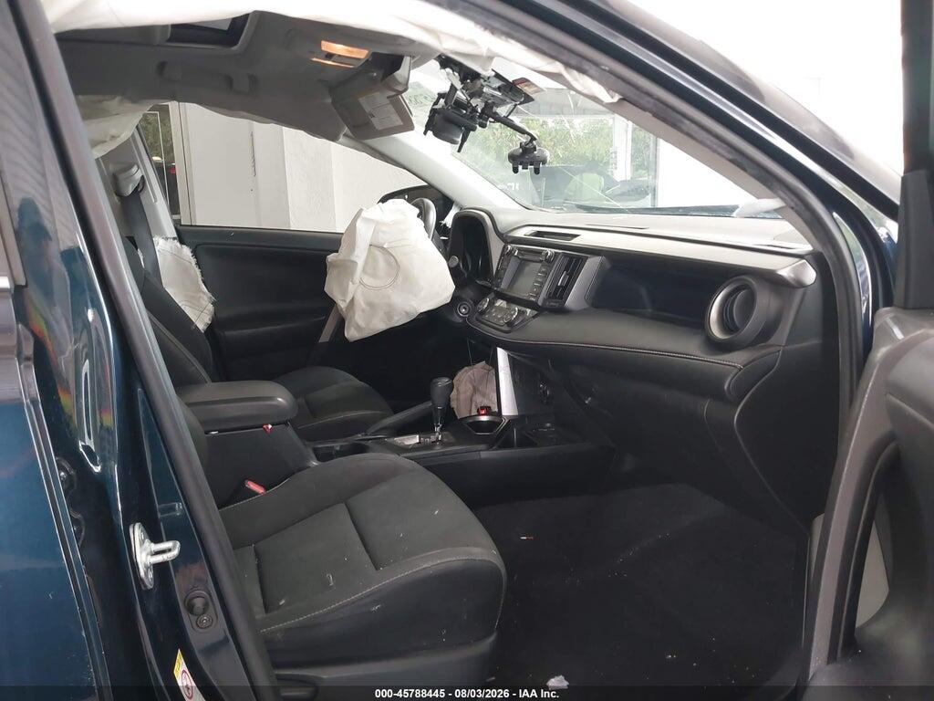 JTMWFREV4HD104528 2017 TOYOTA RAV4 photo no. 5