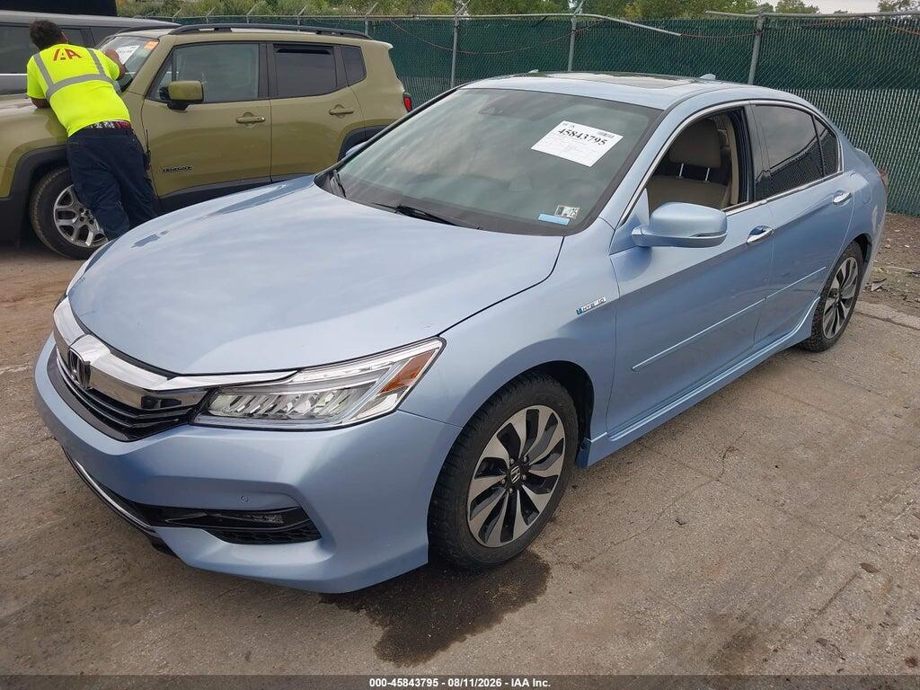 JHMCR6F74HC008136 2017 HONDA ACCORD HYBRID photo no. 2