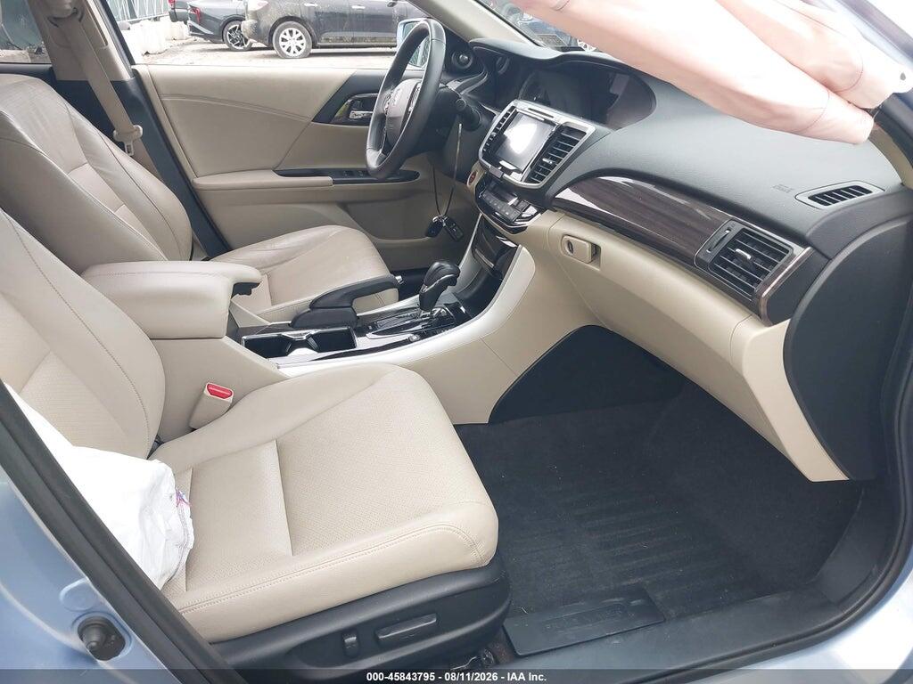 JHMCR6F74HC008136 2017 HONDA ACCORD HYBRID photo no. 5