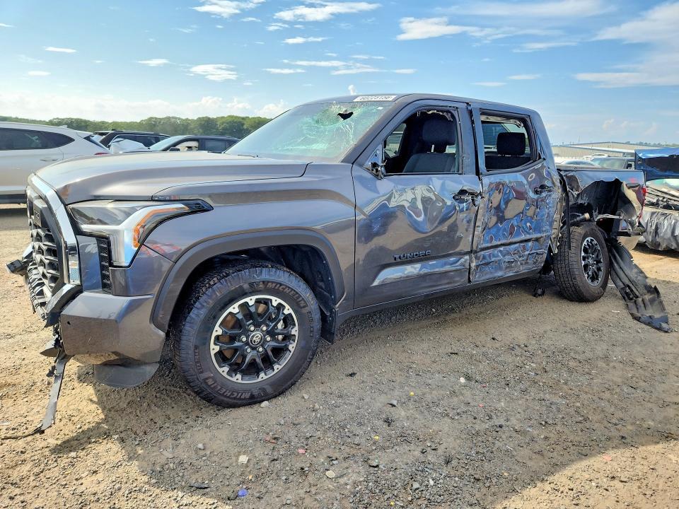 2025 TOYOTA TUNDRA 5TFLA5DB5SX325756
