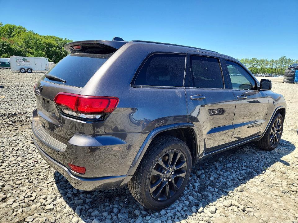 2019 JEEP GRAND CHEROKEE LAREDO — Фото 3 из 12