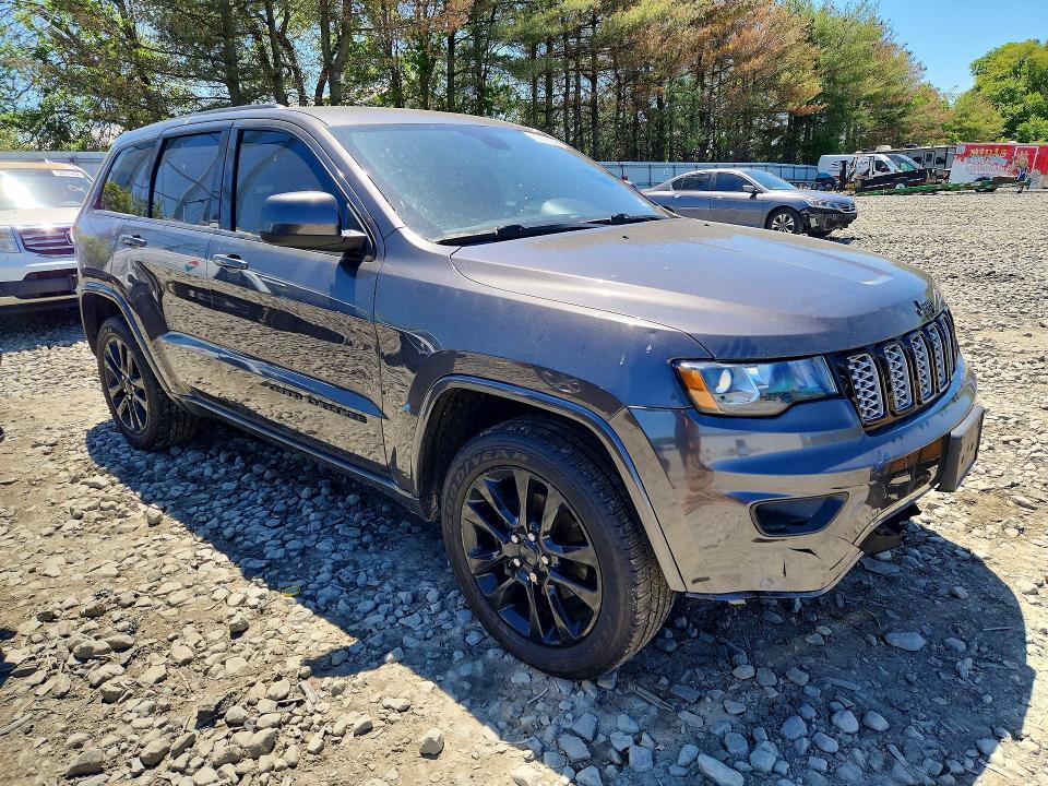 2019 JEEP GRAND CHEROKEE LAREDO — Фото 4 из 12