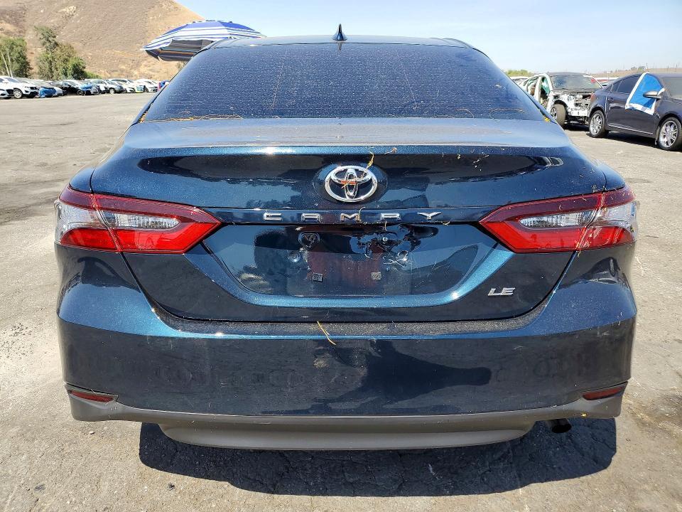 2021 TOYOTA CAMRY LE — Фото 6 из 12