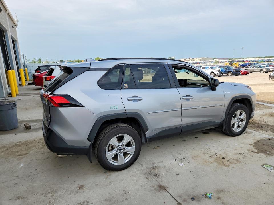 2020 TOYOTA RAV4 LE — Фото 3 из 13