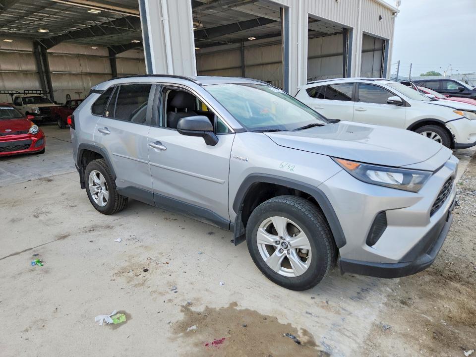 2020 TOYOTA RAV4 LE — Фото 4 из 13