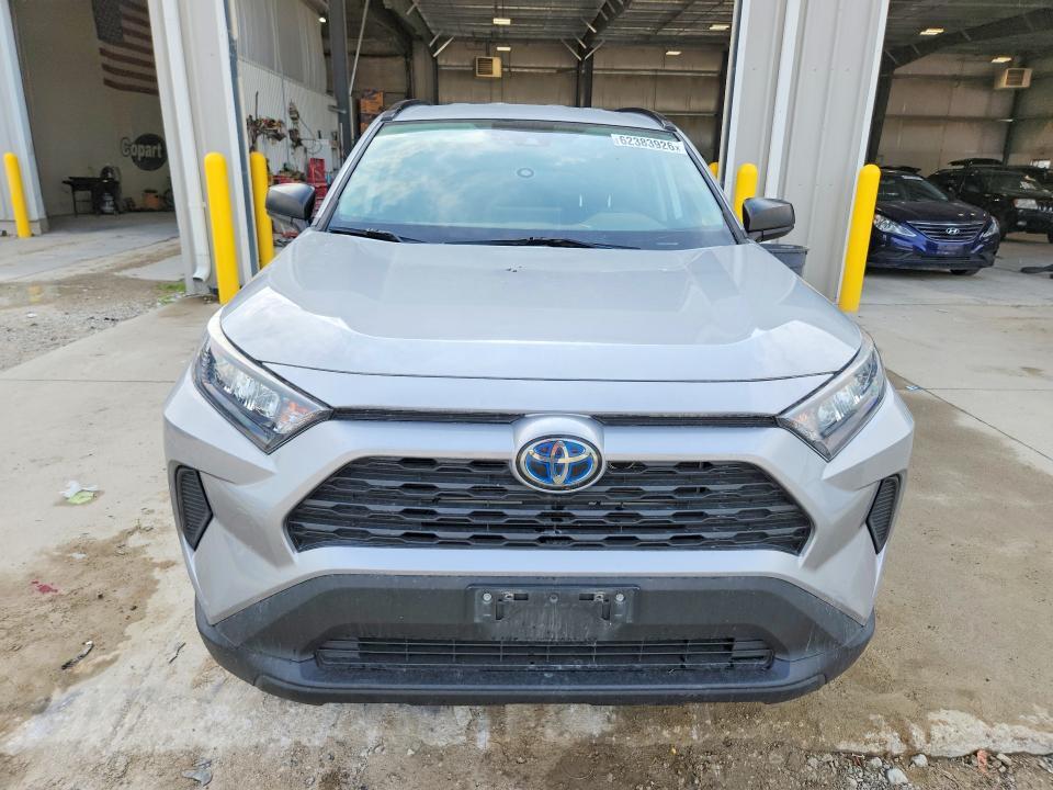 2020 TOYOTA RAV4 LE — Фото 5 из 13