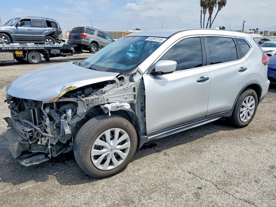 2018 NISSAN ROGUE KNMAT2MT2JP513271