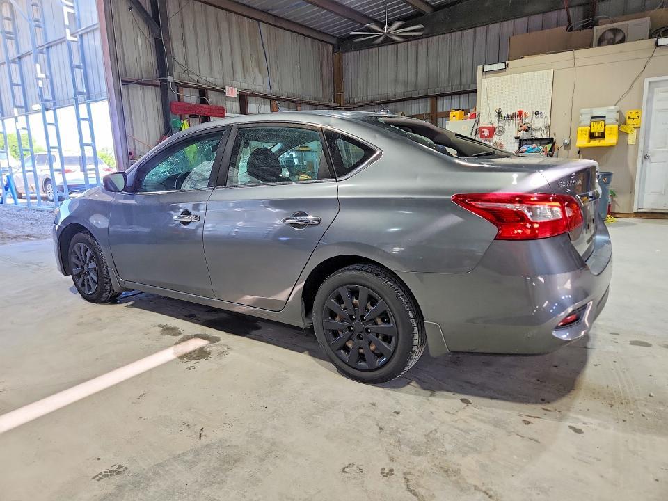 2017 NISSAN SENTRA SV — Фото 2 из 12