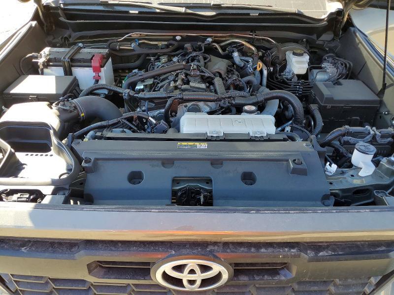 2025 TOYOTA TACOMA TRD SPORT — Фото 11 из 12