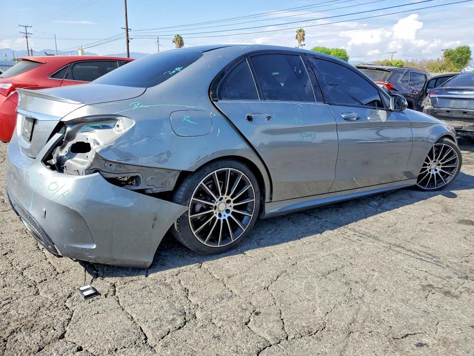 2016 MERCEDES-BENZ C 300 — Фото 3 из 12