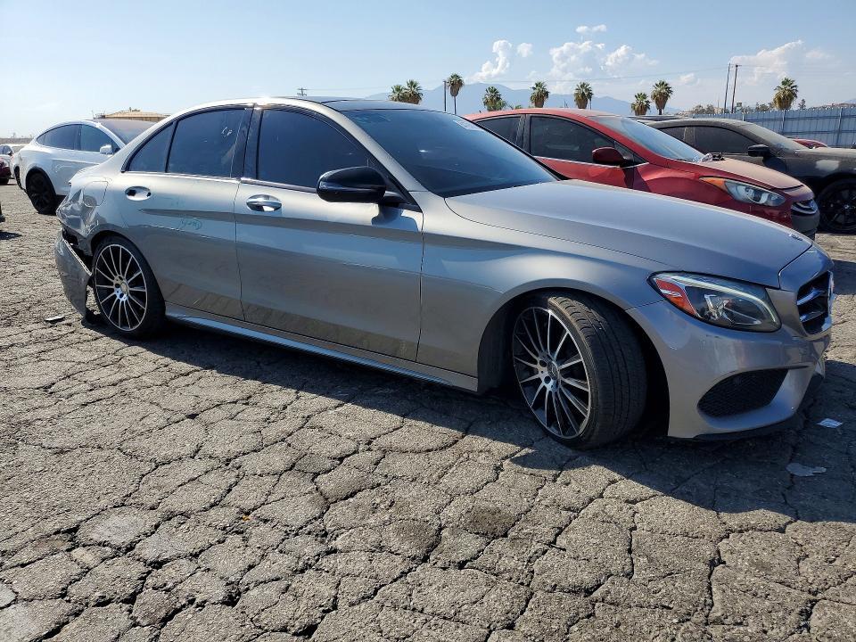 2016 MERCEDES-BENZ C 300 — Фото 4 из 12