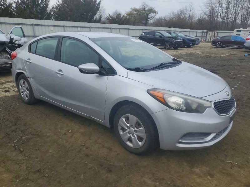 2015 KIA FORTE LX — Фото 4 из 12