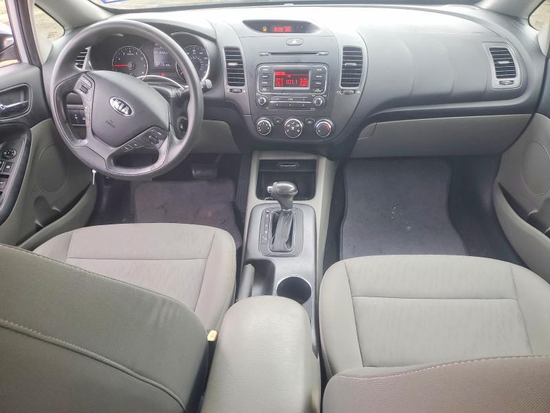 2015 KIA FORTE LX — Фото 8 из 12