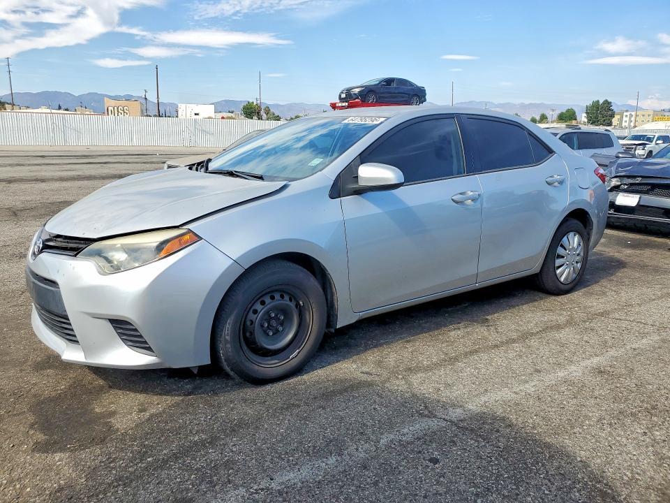 2015 TOYOTA COROLLA 5YFBURHE1FP338569