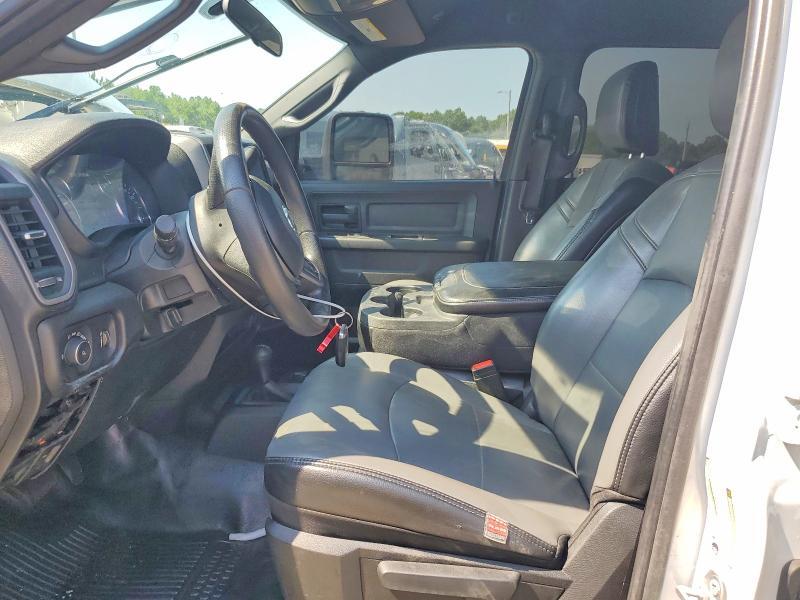 2023 RAM 3500 TRADESMAN — Фото 7 из 13
