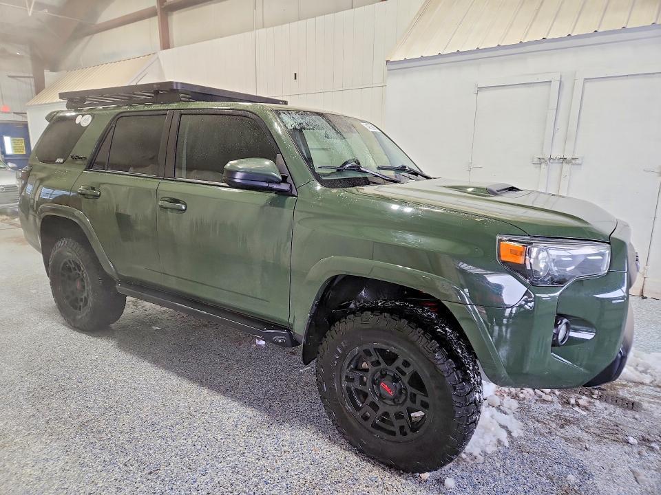 2020 TOYOTA 4RUNNER SR5/SR5 PREMIUM — Фото 4 из 14