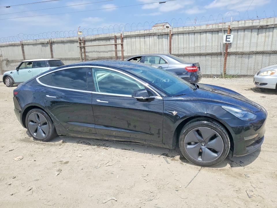 2019 TESLA MODEL 3 — Фото 4 из 13
