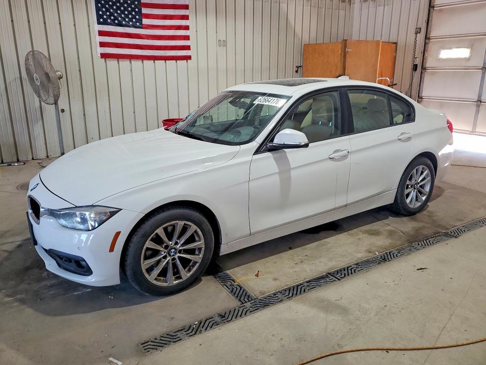 2017 BMW 320 WBA8E5G35HNU45556