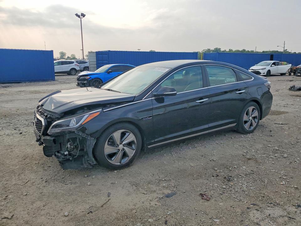 2017 HYUNDAI SONATA HYBRID KMHE34L14HA050572