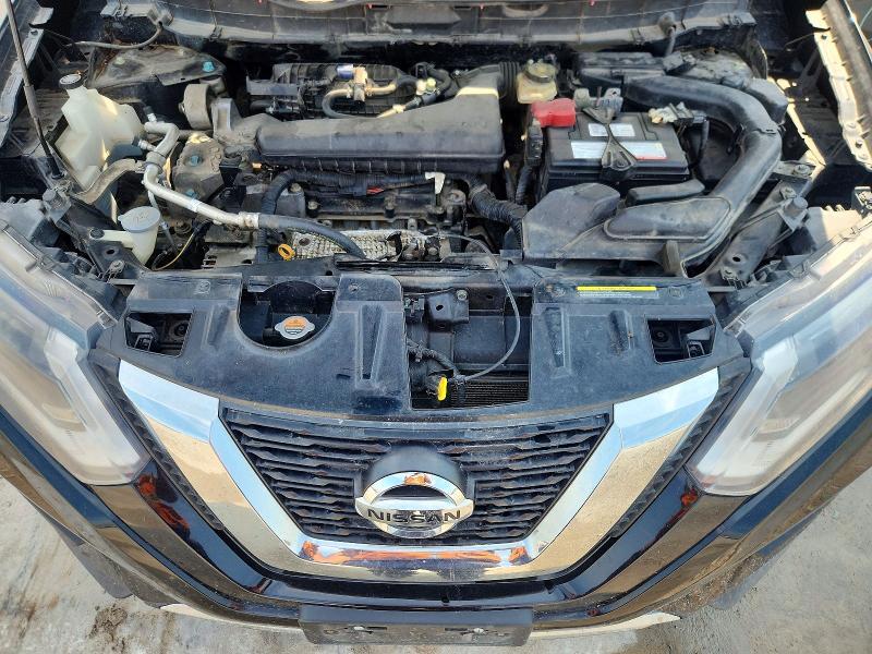 2017 NISSAN ROGUE SV — Фото 11 из 13