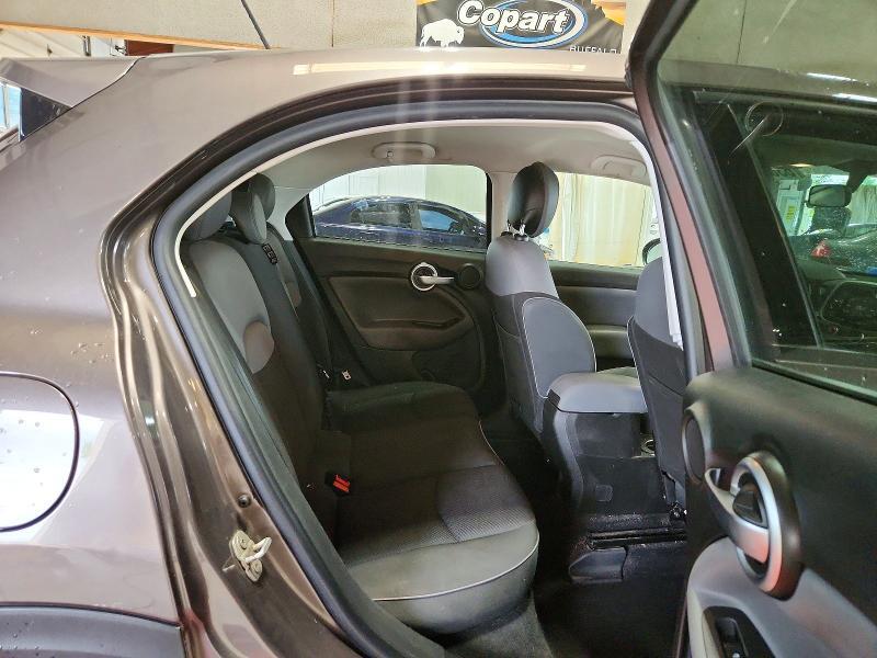 2016 FIAT 500X EASY — Фото 11 из 13