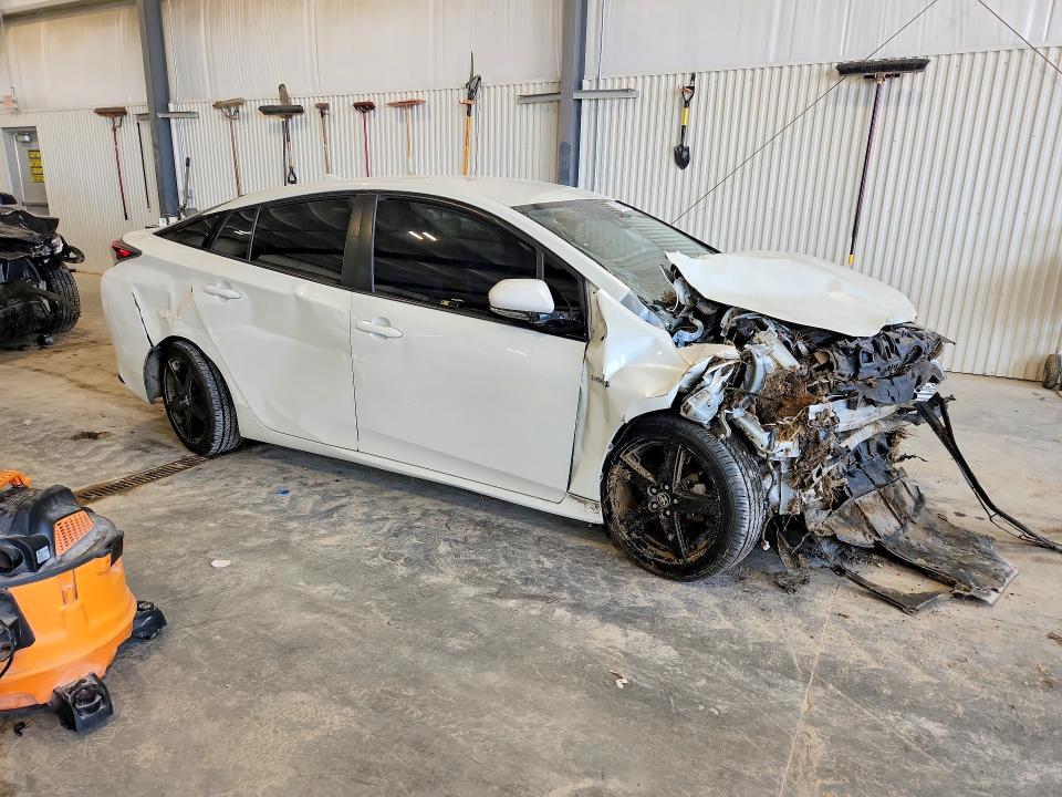 2016 TOYOTA PRIUS FOUR TOURING — Фото 4 из 12