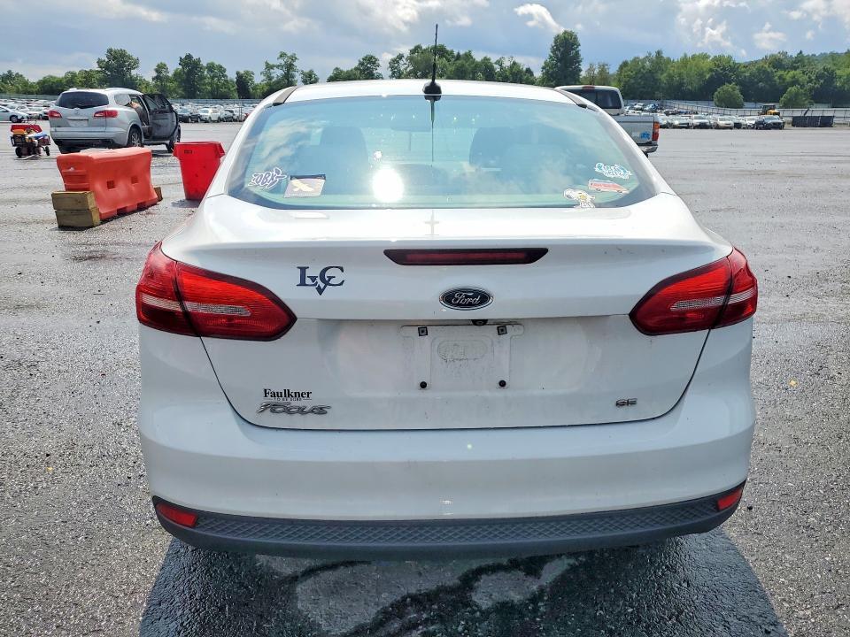 2015 FORD FOCUS SE — Фото 6 из 12