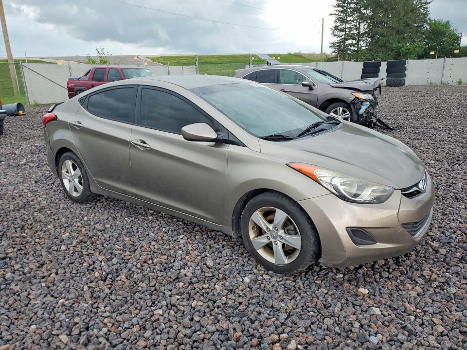 5NPDH4AE7DH368793 2013 HYUNDAI ELANTRA photo no. 4