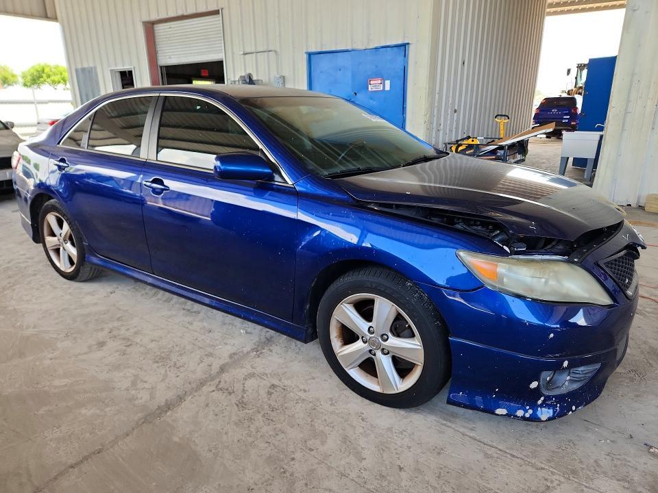 2011 TOYOTA CAMRY SE — Фото 4 из 12