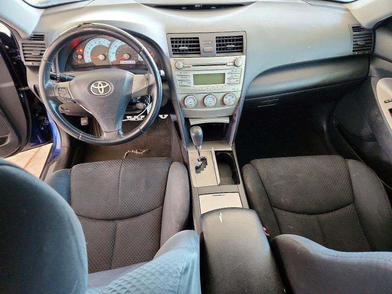 2011 TOYOTA CAMRY SE — Фото 8 из 12