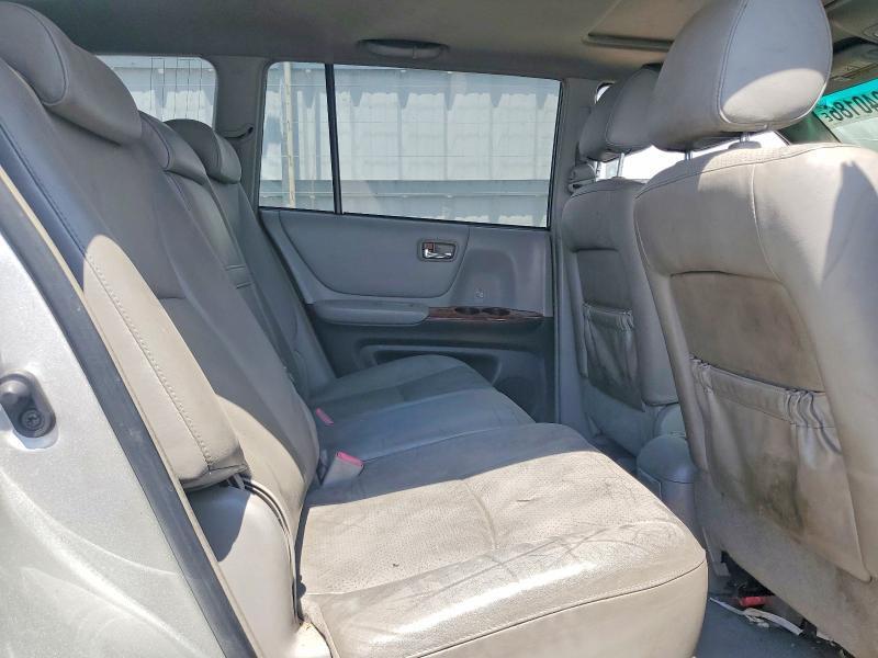 2005 TOYOTA HIGHLANDER LIMITED — Фото 10 из 12