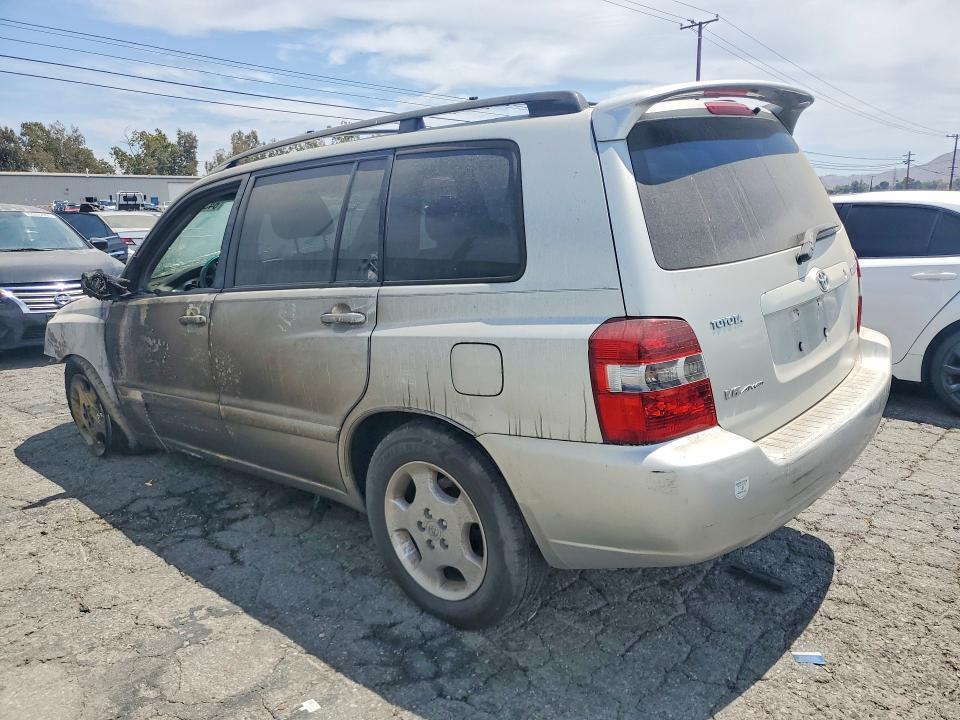 2005 TOYOTA HIGHLANDER LIMITED — Фото 2 из 12