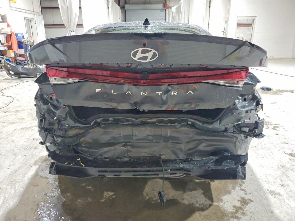 2026 HYUNDAI ELANTRA SEL SPORT — Фото 6 из 13
