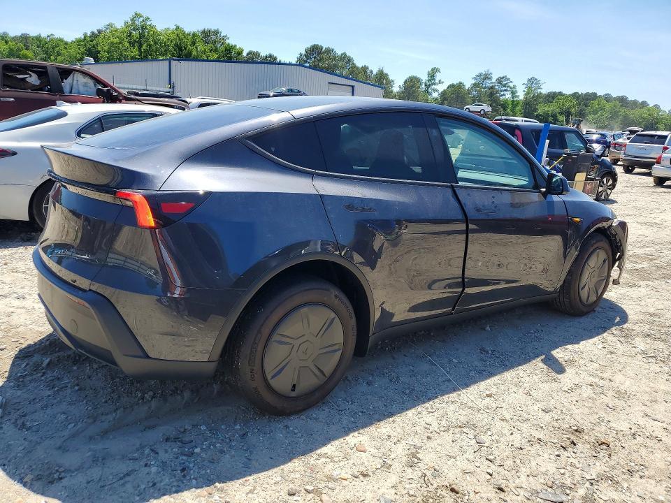 2026 TESLA MODEL Y — Фото 3 из 13