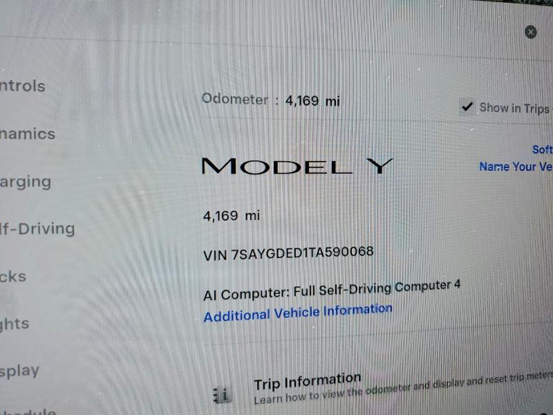 2026 TESLA MODEL Y — Фото 9 из 13
