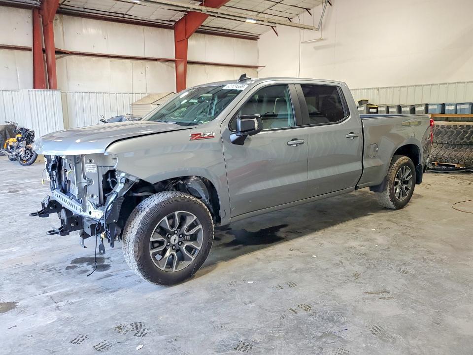 2025 CHEVROLET SILVERADO 1GCUKEED1SZ163145