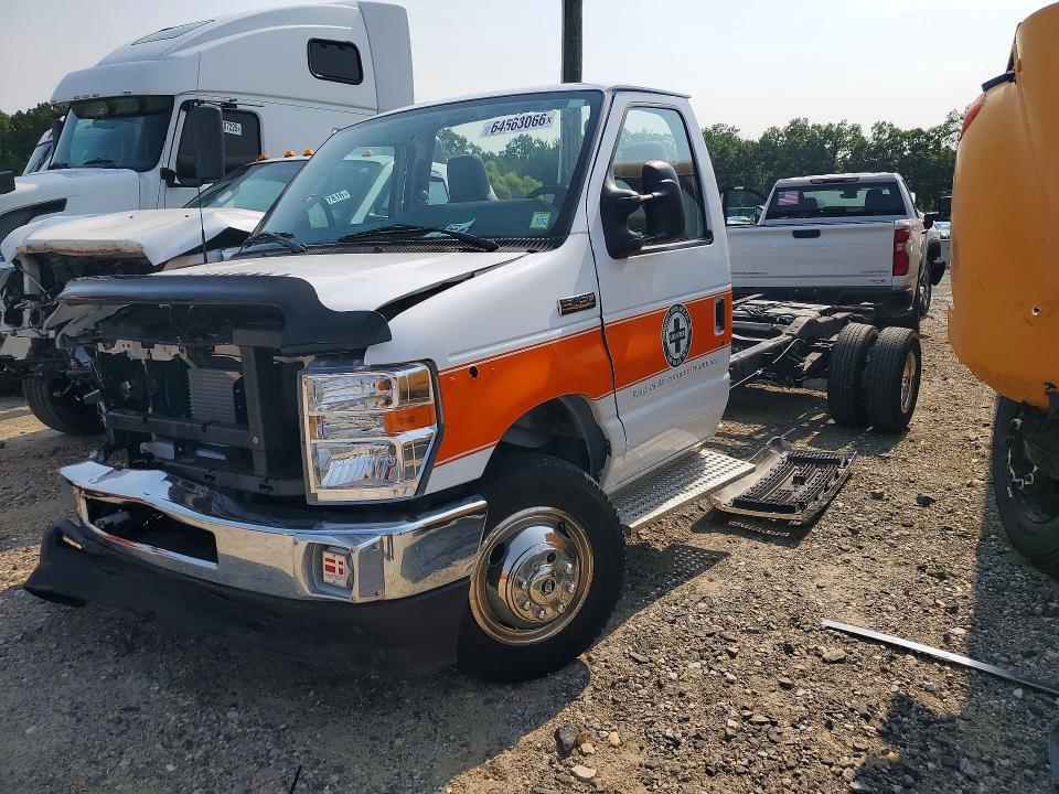2025 FORD ECONOLINE 1FDXE4FNXSDD15485