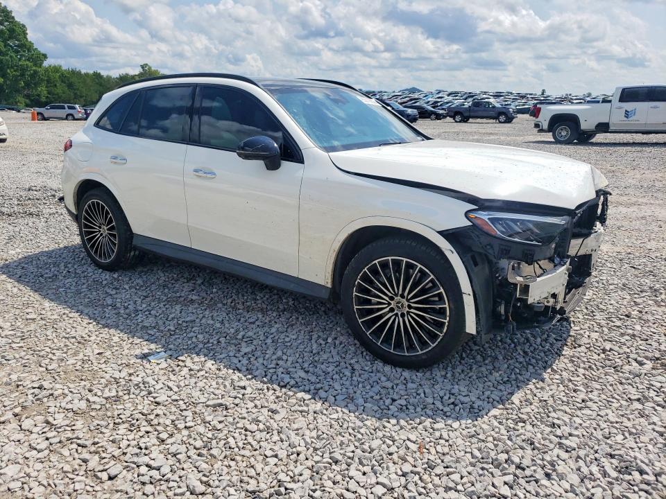 2025 MERCEDES-BENZ GLC 300 4MATIC — Фото 4 из 14