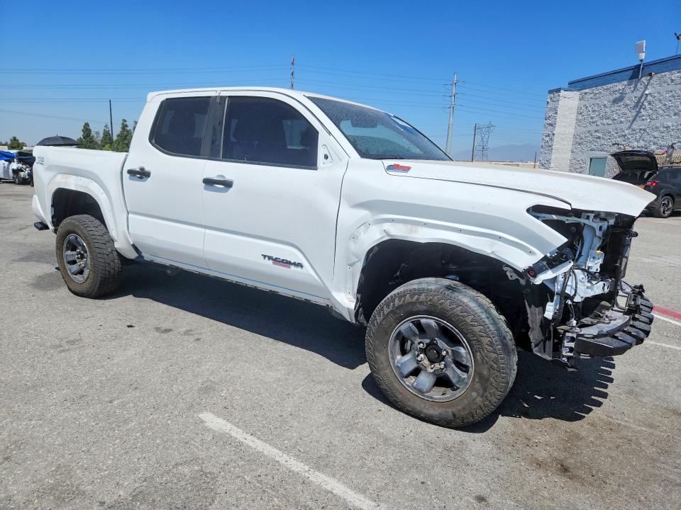 2025 TOYOTA TACOMA TRD OFF-ROAD — Фото 4 из 12