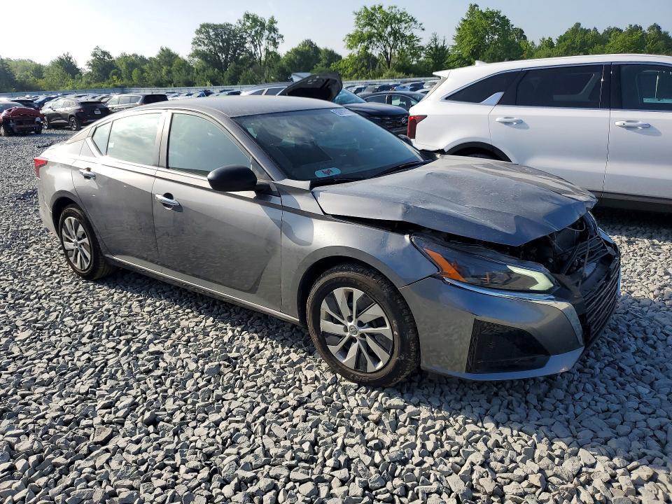 1N4BL4BV8RN372997 2024 NISSAN ALTIMA photo no. 4
