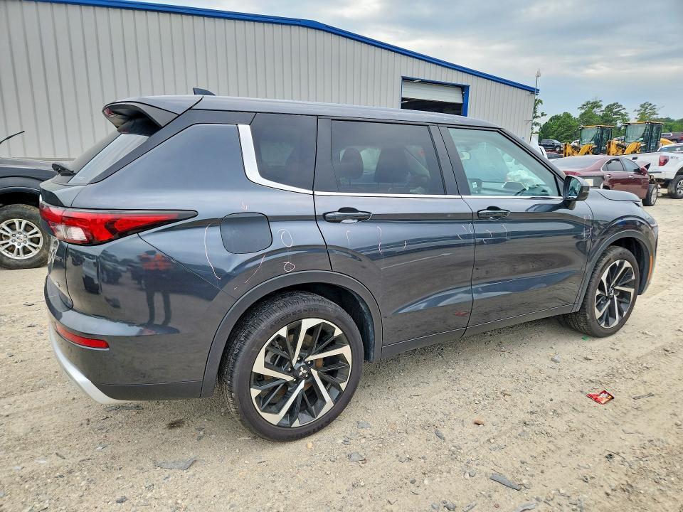 2024 MITSUBISHI OUTLANDER SE — Фото 3 из 13