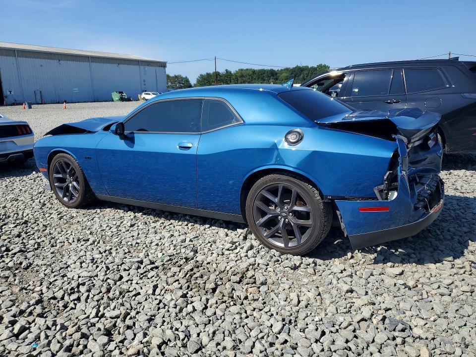 2C3CDZBT1PH628897 2023 DODGE CHALLENGER photo no. 2