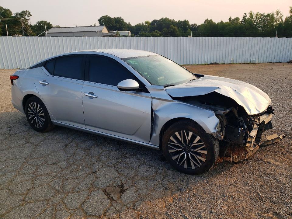1N4BL4DV6PN308225 2023 NISSAN ALTIMA photo no. 4