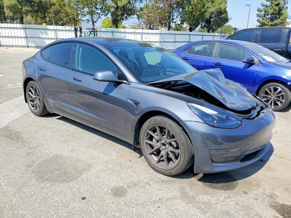 2023 TESLA MODEL 3 — Фото 4 из 12