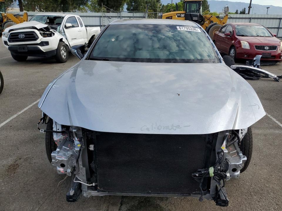 2023 LEXUS ES 300H BASE — Фото 5 из 13