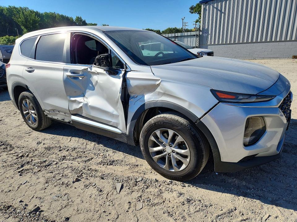 2020 HYUNDAI SANTA FE SE — Фото 4 из 13