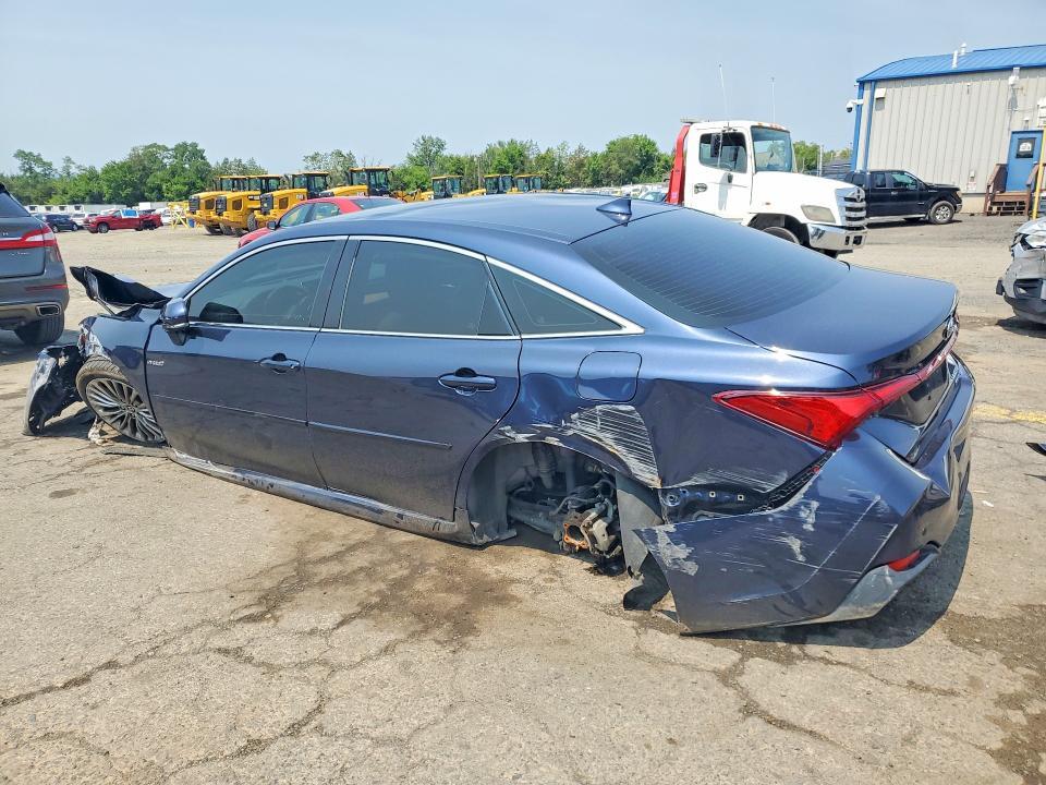2019 TOYOTA AVALON HYBRID LIMITED — Фото 2 из 13