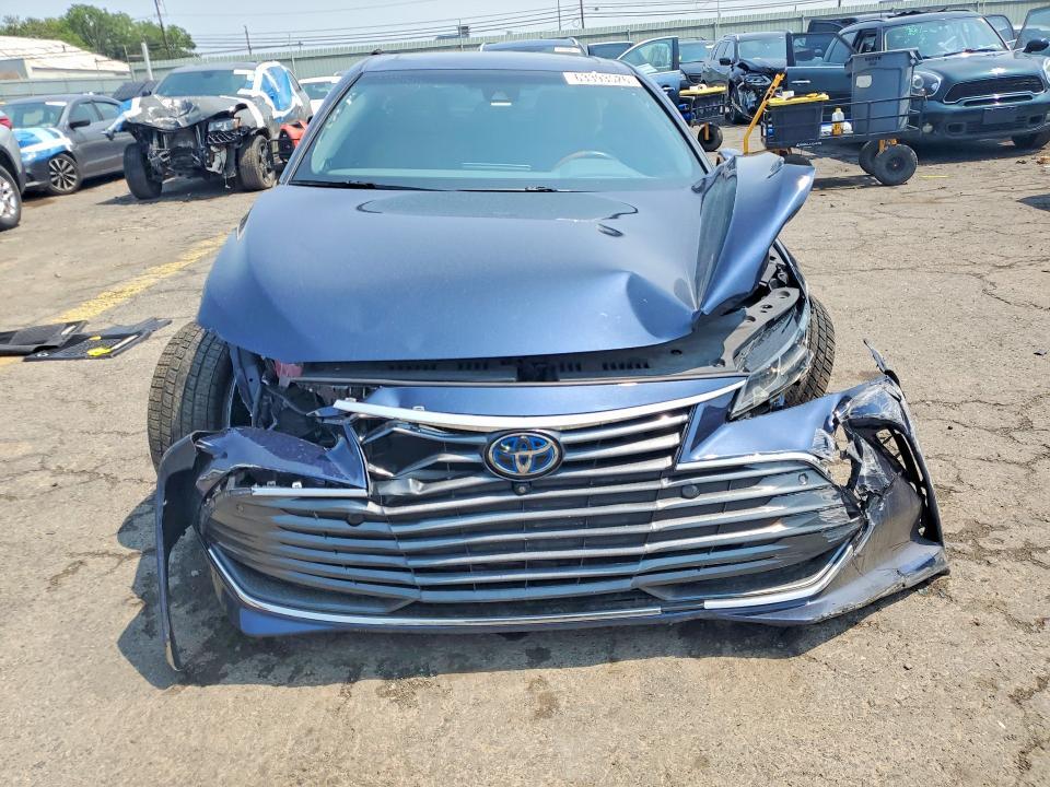 2019 TOYOTA AVALON HYBRID LIMITED — Фото 5 из 13