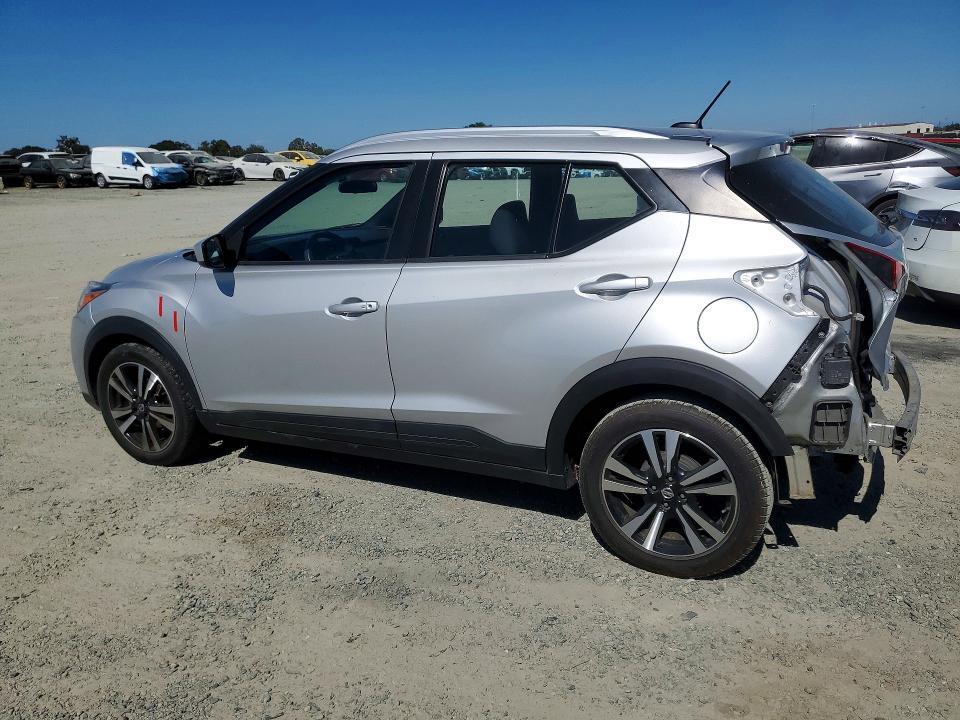 2019 NISSAN KICKS SV — Фото 2 из 13
