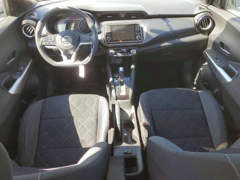 2019 NISSAN KICKS SV — Фото 8 из 13
